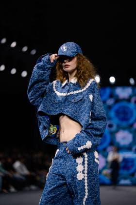 Seoul Fashion Week 2026 SEOUL, SOUTH KOREA - SEPTEMBER 4: A model walks the runway to present a creation during the GREEDILOUS show at Seoul Fashion Week 2026 Spring Summer in Seoul, South Korea on September 4, 2025. Hwawon Ceci Lee Anadolu Seoul South Korea. Editorial use only. Please get in touch for any other usage.  Copyright: x2025xAnadoluxHwawonxCecixLeex