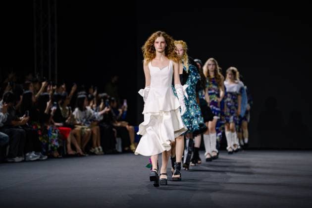 Seoul Fashion Week 2026 SEOUL, SOUTH KOREA - SEPTEMBER 4: A model walks the runway to present a creation during the GREEDILOUS show at Seoul Fashion Week 2026 Spring Summer in Seoul, South Korea on September 4, 2025. Hwawon Ceci Lee Anadolu Seoul South Korea. Editorial use only. Please get in touch for any other usage.  Copyright: x2025xAnadoluxHwawonxCecixLeex