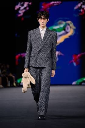 Seoul Fashion Week 2026 SEOUL, SOUTH KOREA - SEPTEMBER 4: A model walks the runway to present a creation during the GREEDILOUS show at Seoul Fashion Week 2026 Spring Summer in Seoul, South Korea on September 4, 2025. Hwawon Ceci Lee Anadolu Seoul South Korea. Editorial use only. Please get in touch for any other usage.  Copyright: x2025xAnadoluxHwawonxCecixLeex