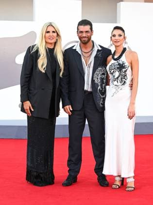 Venice, 82nd Venice International Film Festival 2025 - Evening 9. Red Carpet for the film Elisa. Pictured are Tiziana Rocca, Sara Bluma, and Can Yaman.  Copyright: xManuelexMangiarottix xipa-agency.netx xPoolxPhotoxEventsx06x IPA_Agency_IPA64134059