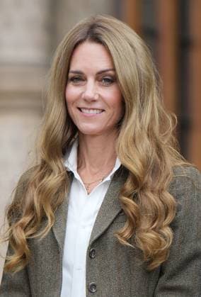 William and Kate visit the Natural History Museum The Prince and Princess of Wales visit the Natural History Museum s newly transformed gardens and meet young people connecting with nature, in London, UK, on the 4th September 2025. Picture by James Whatling London Natural History Museum London United Kingdom  WHA-0799