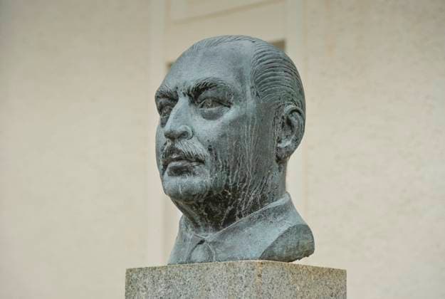 Büste, Paul Lincke, Wittenberge, Landkreis Prignitz, Brandenburg, Deutschland *** Bust, Paul Lincke, Wittenberge, district of Prignitz, Brandenburg, Germany