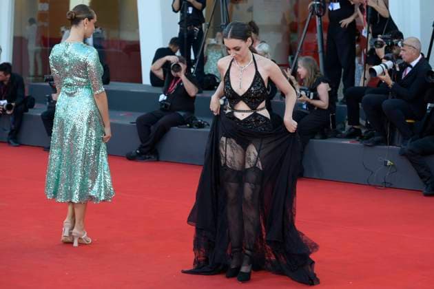 Elisa red carpet in Venice Lido, Italy - 04 Sep 2025 Andreea Cristea attends the Elisa red carpet during the 82nd Venice Film Festival in Venice Lido at Palazzo del cinema. Venice Lido Italy Copyright: xMarioxCartellix xSOPAxImagesx _DSC6713