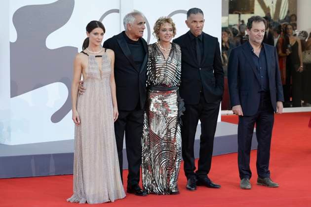 Elisa red carpet in Venice Lido, Italy - 04 Sep 2025 Barbara Ronchi (l), Leonardo Di Costanzo (l), Valeria Golino (c), Roschdy Zem (c) and Diego Ribon (r) attend the Elisa red carpet during the 82nd Venice Film Festival in Venice Lido at Palazzo del cinema. Venice Lido Italy Copyright: xMarioxCartellix xSOPAxImagesx _DSC6929