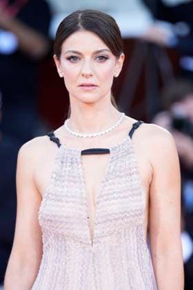 Elisa Red Carpet - The 82nd Venice International Film Festival in Venice Lido - 04 Sep 2025 Barbara Ronchi attends the Elisa red carpet during the 82nd Venice International Film Festival. Venice Lido Italy Copyright: xDanielexCifalax xSOPAxImagesx _CIF3128