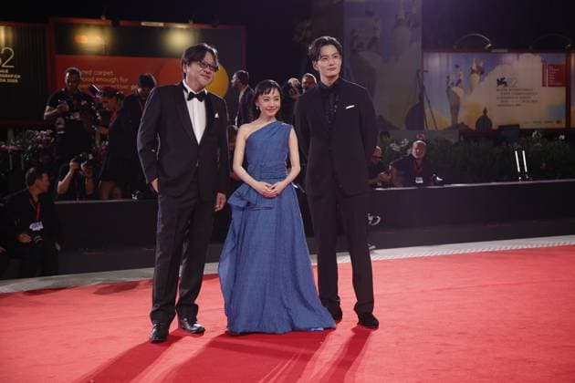 September 4, 2025, Venice, Italy: Masaki Okada, Mana Ashida and Masaki Okada attend the red carpet of the film Hateshinaki Scarlet (Scarlet) at the 82nd Venice Film Festival. Venice Italy - ZUMAs197 20250904_aaa_s197_406 Copyright: xMarcoxBaradax