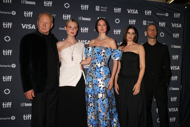 50eme Festival du Film de Toronto 50th Toronto International Film Festival Red carpet of the film Sentimental value Stellan Skarsgard, Elle Fanning, Renate Reinsve, Inga Ibsdotter Lilleaas and Joachim Trier 448338 2025 09 04 Toronto Canada  Copyright: xIsabellexVautierx xStarfacex STAR_448338_001