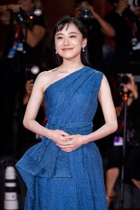 82nd Venice Film Festival Red carpet of the movie -Hateshinaki Scarlet (Scarlet)- Palazzo del Cinema - Venice Lido, Italy Mana Ashida 82nd Venice Film Festival Red carpet of the movie -Hateshinaki Scarlet (Scarlet)- Palazzo del Cinema - Venice Lido, Italy 4th September 2025  Copyright: xMAXxMONTINGELLI SGPx