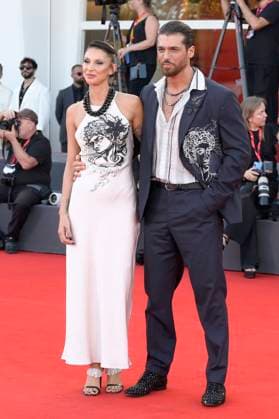 Can Yaman with girlfriend Sara Bluma at the premiere of the feature film Elisa at the Biennale di Venezia 2025 82 Venice International Film Festival at the Palazzo del Cinema Venice, 04 09 2025 Foto:xA.xM.xTinghinox xFuturexImagex elisa_5905