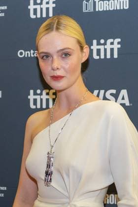 September 4, 2025, Toronto, Ontario, Canada: Elle Fanning attends the red carpet for the Sentimental Value premiere during the 2025 Toronto International Film Festival at Roy Thomson Hall. on September 4, 2025 in Toronto, Canada. Toronto Canada - ZUMAe321 20250904_zea_e321_144 Copyright: xLeonardoxRamirezx