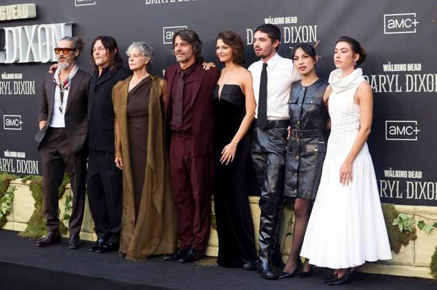 Oscar Jaenada, Norman Reedus, Melissa McBride, Eduardo Noriega, Candela Saitta, Romain Levi, Alexandra Masangkay and Greta Fernandez at the world premiere of season 3 of the AMC series The Walking Dead Daryl Dixon at Cine Callao Madrid, 04 09 2025 Foto:xDyDxFotografosx xFuturexImagex dixon_5972