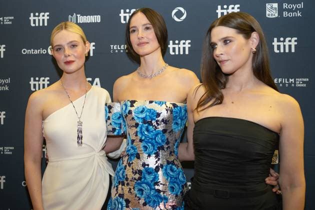 September 4, 2025, Toronto, Ontario, Canada: (L-R) Elle Fanning, Renate Reinsve and Inga Ibsdotter Lilleaas attend the red carpet for the Sentimental Value premiere during the 2025 Toronto International Film Festival at Roy Thomson Hall. on September 4, 2025 in Toronto, Canada. Toronto Canada - ZUMAe321 20250904_zea_e321_153 Copyright: xLeonardoxRamirezx