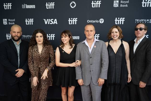 September 4, 2025, Toronto, Ontario, Canada: (L-R) Eric Rahill, Kate Berlant, Claudia O Doherty, John Early, Vanessa Bayer, Conner O Malley attend the red carpet for the Maddie s Secret premiere during the 2025 Toronto International Film Festival at Roy Thomson Hall. on September 4, 2025 in Toronto, Canada. Toronto Canada - ZUMAe321 20250904_zea_e321_176 Copyright: xLeonardoxRamirezx