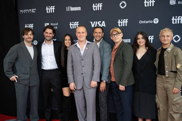 September 4, 2025, Toronto, Ontario, Canada: (L-R) Harris Mayersohn, David Scarpetti, Deb Tam, John Early, Matthew Rosenthal, Ted Schaefer, Hannah Dweck and Luca Intili attend the red carpet for the Maddie s Secret premiere during the 2025 Toronto International Film Festival at Roy Thomson Hall. on September 4, 2025 in Toronto, Canada. Toronto Canada - ZUMAe321 20250904_zea_e321_220 Copyright: xLeonardoxRamirezx
