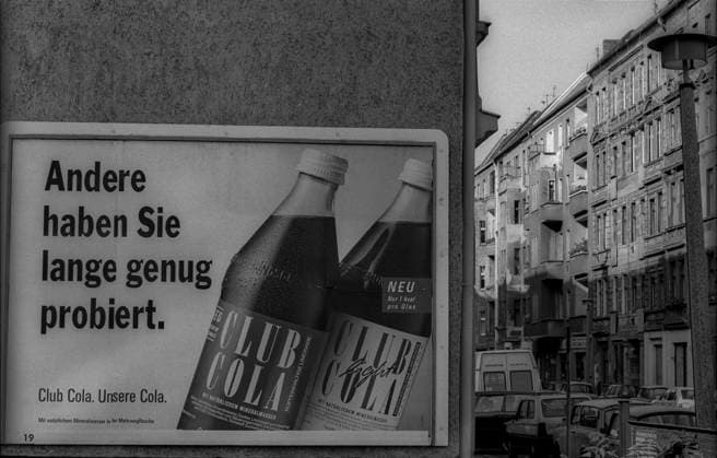 Ostprodukte Deutschland, Berlin, 22.07.1992, Werbung für Ostprodukte: Club Cola, Â *** Ostprodukte Deutschland, Berlin, 22 07 1992, Advertisement for Ostprodukte Club Cola, Â