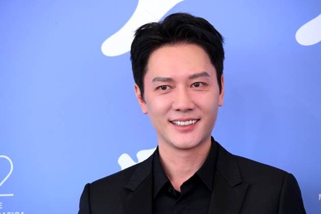 Venice, Italy: Venice,82nd Venice International Film Festival 2025, - Day 10 - Photocall film : Ri Gua Zhong Tian (The Sun Rises On Us All) Pictured : Feng Shaofeng Venice Italy  - ZUMAp169 20250905_zea_p169_436 Copyright: xAlbertoxTerenghi PoolxxEvenx