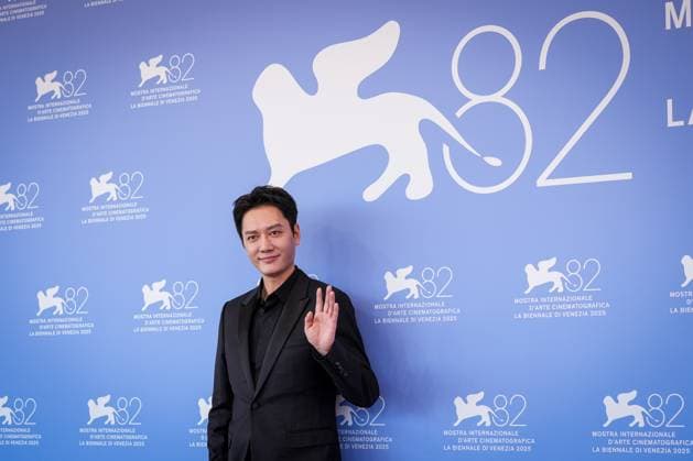 Ri Gua Zhong Tian (The Sun Rises On Us All) photocall during the 82nd Venice International Film Festival in Venice, Italy on 05 September 2025. Feng Shaofeng attends the Ri Gua Zhong Tian (The Sun Rises On Us All) photocall during the 82nd Venice International Film Festival in Venice, Italy on 05 September 2025., Credit:Stefano Costantino TTL Avalon Italy, Venice  Copyright: xStefanoxCostantinoxTTLx xAvalonx 1034379643