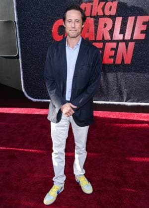 Los Angeles Premiere Of Netflix s aka Charlie Sheen Season 1 Jesse Sisgold arrives at the Los Angeles Premiere Of Netflix s aka American actor Charlie Sheen Season 1 held at the Netflix Tudum Theater in Hollywood, Los Angeles, California, United States. Netflix Tudum Theater, Hollywood, Los Angeles, California, USA California United States  Copyright: xImagexPressxAgencyx originalFilename: collin-losangel250905_np3sE.jpg