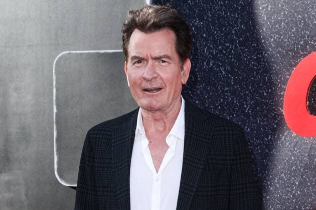 Los Angeles Premiere Of Netflix s aka Charlie Sheen Season 1 American actor Charlie Sheen arrives at the Los Angeles Premiere Of Netflix s aka American actor Charlie Sheen Season 1 held at the Netflix Tudum Theater in Hollywood, Los Angeles, California, United States. Netflix Tudum Theater, Hollywood, Los Angeles, California, USA California United States  Copyright: xImagexPressxAgencyx originalFilename: collin-losangel250905_npJOR.jpg