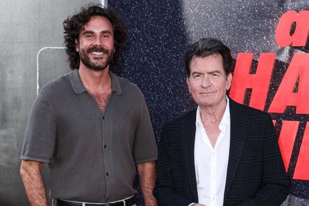 Los Angeles Premiere Of Netflix s aka Charlie Sheen Season 1 HOLLYWOOD, LOS ANGELES, CALIFORNIA, USA - SEPTEMBER 04: Andrew Renzi and American actor Charlie Sheen arrive at the Los Angeles Premiere Of Netflix s aka American actor Charlie Sheen Season 1 held at the Netflix Tudum Theater on September 4, 2025 in Hollywood, Los Angeles, California, United States., Credit:Xavier Collin Avalon United States, California, Hollywood, Netflix Tudum Theater Copyright: xXavierxCollinx xAvalonx 1034386466