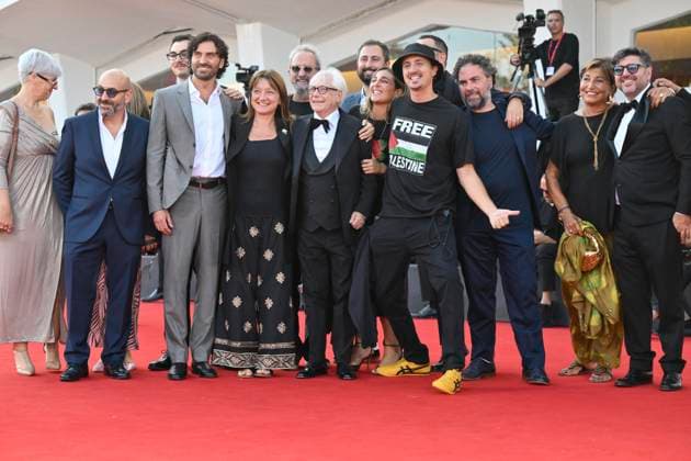 September 5, 2025, Venice, Italy: Italian singer Nino D™Angelo (C) and the cast arrive for the premiere of Nino 18 giorni during the 82nd Venice Film Festival in Venice, Italy, 05 September 2025. The movie is presented out of competition at the festival running from 27 August to 06 September 2025. ANSA ETTORE FERRARI. Venice Italy  - ZUMAa110 20250905_zaf_a110_041 Copyright: xEttorexFerrarix