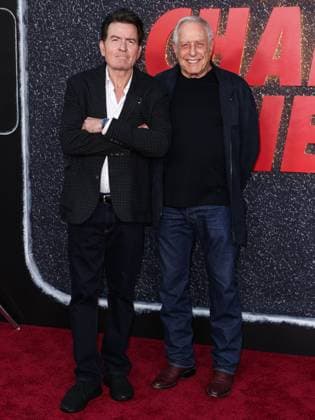 Los Angeles Premiere Of Netflix s aka Charlie Sheen Season 1 HOLLYWOOD, LOS ANGELES, CALIFORNIA, USA - SEPTEMBER 04: American actor Charlie Sheen and American film producer and the president and co-founder of Atlas Entertainment Charles Roven arrive at the Los Angeles Premiere Of Netflix s aka American actor Charlie Sheen Season 1 held at the Netflix Tudum Theater on September 4, 2025 in Hollywood, Los Angeles, California, United States., Credit:Xavier Collin Avalon United States, California, Hollywood, Netflix Tudum Theater Copyright: xXavierxCollinx xAvalonx 1034387774