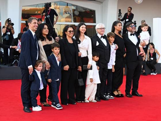 : Venice, 82nd Venice International Film Festival 2025 - Evening 10. Red Carpet for the film Nino. 18 Days. Pictured: Nino D Angelo with his son Tony Antonio D Angelo and his family.  - ZUMAp169 20250905_zea_p169_660 Copyright: xManuelexMangiarottix