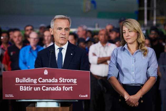 September 5, 2025, Mississauga, On, Canada: Prime Minister Mark Carney speaks at a press conference as he is joined by Industry Minister Melanie Joly at a manufacturing facility in Mississauga, Ont., on Friday, Sept. 5, 2025. Mississauga Canada  - ZUMAc35_ 20250905_zaf_c35_018 Copyright: xSammyxKoganx