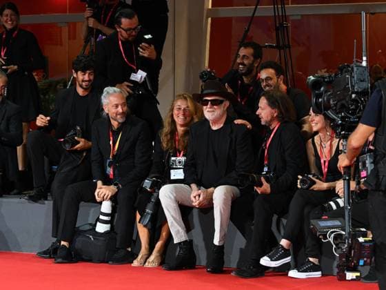 Venice, 82nd Venice International Film Festival 2025 - Evening 10. Red Carpet of the Film Francesco De Gregori Nevergreen . In the photo Francesco De Gregori Among the photographers  Copyright: xManuelexMangiarottix xipa-agency.netx xPoolxPhotoxEventsx06x IPA_Agency_IPA64230890