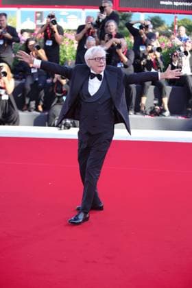 September 5, 2025, Venice, Italy: Italian singer Nino D Angelo attends the red carpet of the film The Sun Rises on us all at the 82nd Venice Film. Venice Italy - ZUMAs197 20250905_aaa_s197_112 Copyright: xMarcoxBaradax