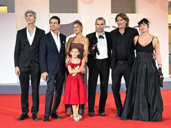 Venice, 82nd Venice International Film Festival 2025 - Evening 10. Red Carpet of the film Piero Pelù. Rumore Dentro . Pictured: Valentina Parigi, Franco Di Sarro, Piero Pelù, Francesco Fei, Pietro Fuccio  Copyright: xManuelexMangiarottix xipa-agency.netx xPoolxPhotoxEventsx06x IPA_Agency_IPA64231273