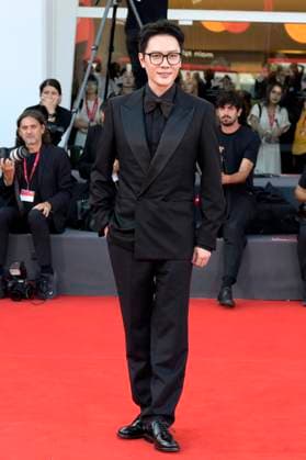 Feng Shaofeng at the premiere of the feature film Sun Rises on Us All Ri Gua Zhong Tian at the Biennale di Venezia 2025 82 Venice International Film Festival at the Palazzo del Cinema Venice, 05 09 2025 Foto:xA.xM.xTinghinox xFuturexImagex sun_5903