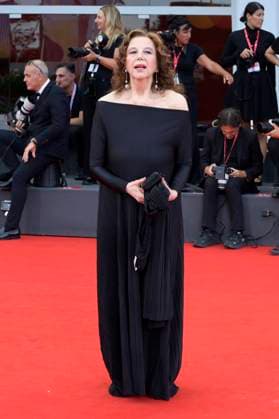 Stefania Sandrelli at the NuovoIMAIE Venice Award ceremony at the Biennale di Venezia 2025 82 Venice International Film Festival at the Palazzo del Cinema Venice, 05 09 2025 Foto:xA.xM.xTinghinox xFuturexImagex imaie_5928