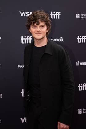 September 5, 2025, Toronto, Ontario, Canada: Robert Aramayo attends the red carpet for the Palestine 36 premiere during the 2025 Toronto International Film Festival at Roy Thomson Hall. on September 5, 2025 in Toronto, Canada. Toronto Canada - ZUMAe321 20250905_zea_e321_028 Copyright: xLeonardoxRamirezx
