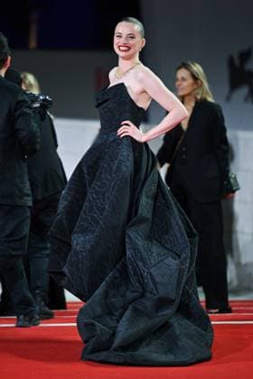 Venice Silent Friend Premiere AM Luna Wedler attending the Silent Friend Premiere as part of the 82nd Venice International Film Festival at the Lido in Venice, Italy on September 05, 2025. Photo by Aurore Marechal ABACAPRESS.COM Venice Italy  Copyright: xMarechalxAurore ABACAx