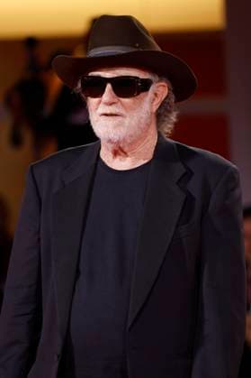 Francesco De Gregori at the premiere of the documentary Piero Pelù Rumore dentro Noise inside Don t Call Me a Rock Star at the Biennale di Venezia 2025 82 Venice International Film Festival at the Palazzo del Cinema Venice, 05 09 2025 Foto:xD.xBedrosianx xFuturexImagex noise_5905