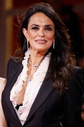 Maria Grazia Cucinotta at the premiere of the documentary Piero Pelù Rumore dentro Noise inside Don t Call Me a Rock Star at the Biennale di Venezia 2025 82 Venice International Film Festival at the Palazzo del Cinema Venice, 05 09 2025 Foto:xD.xBedrosianx xFuturexImagex noise_5941