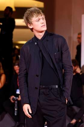 Enzo Brumm at the premiere of the feature film Silent Friend Stille Freundin at the Biennale di Venezia 2025 82 Venice International Film Festival at the Palazzo del Cinema Venice, 05 09 2025 Foto:xD.xBedrosianx xFuturexImagex silent_5929