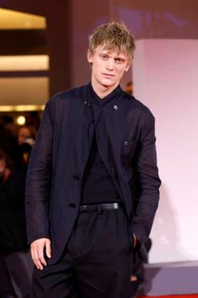 Enzo Brumm at the premiere of the feature film Silent Friend Stille Freundin at the Biennale di Venezia 2025 82 Venice International Film Festival at the Palazzo del Cinema Venice, 05 09 2025 Foto:xD.xBedrosianx xFuturexImagex silent_5933