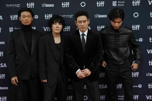September 5, 2025, Toronto, Ontario, Canada: (L-R) Show Kasamatsu, Byun Sung-Hyun, Sul Kyung-Gu and Hong Kyung attend the red carpet for the Ã¢â‚¬ËœGood NewsÃ¢â‚¬â ¢ premiere during the 2025 Toronto International Film Festival at The Princess Of Wales Theater. on September 5, 2025 in Toronto, Canada. Toronto Canada - ZUMAe321 20250905_zea_e321_102 Copyright: xLeonardoxRamirezx