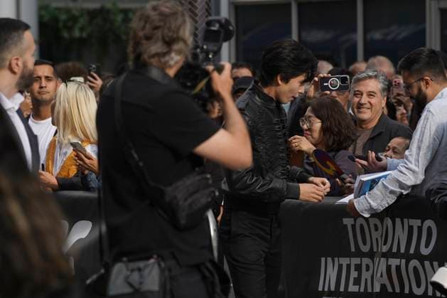 September 5, 2025, Toronto, Ontario, Canada: Hong Kyung attends the red carpet for the Ã¢â‚¬ËœGood NewsÃ¢â‚¬â ¢ premiere during the 2025 Toronto International Film Festival at The Princess Of Wales Theater. on September 5, 2025 in Toronto, Canada. Toronto Canada - ZUMAe321 20250905_zea_e321_111 Copyright: xLeonardoxRamirezx