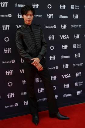 September 5, 2025, Toronto, Ontario, Canada: Hong Kyung attends the red carpet for the Ã¢â‚¬ËœGood NewsÃ¢â‚¬â ¢ premiere during the 2025 Toronto International Film Festival at The Princess Of Wales Theater. on September 5, 2025 in Toronto, Canada. Toronto Canada - ZUMAe321 20250905_zea_e321_127 Copyright: xLeonardoxRamirezx