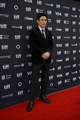 September 5, 2025, Toronto, Ontario, Canada: Sul Kyung-Gu attends the red carpet for the Ã¢â‚¬ËœGood NewsÃ¢â‚¬â ¢ premiere during the 2025 Toronto International Film Festival at The Princess Of Wales Theater. on September 5, 2025 in Toronto, Canada. Toronto Canada - ZUMAe321 20250905_zea_e321_159 Copyright: xLeonardoxRamirezx