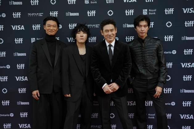 September 5, 2025, Toronto, Ontario, Canada: (L-R) Show Kasamatsu, Byun Sung-Hyun, Sul Kyung-Gu and Hong Kyung attend the red carpet for the Ã¢â‚¬ËœGood NewsÃ¢â‚¬â ¢ premiere during the 2025 Toronto International Film Festival at The Princess Of Wales Theater. on September 5, 2025 in Toronto, Canada. Toronto Canada - ZUMAe321 20250905_zea_e321_170 Copyright: xLeonardoxRamirezx