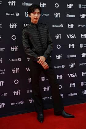 September 5, 2025, Toronto, Ontario, Canada: Hong Kyung attends the red carpet for the Ã¢â‚¬ËœGood NewsÃ¢â‚¬â ¢ premiere during the 2025 Toronto International Film Festival at The Princess Of Wales Theater. on September 5, 2025 in Toronto, Canada. Toronto Canada - ZUMAe321 20250905_zea_e321_178 Copyright: xLeonardoxRamirezx