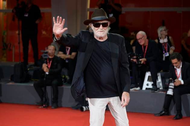 Silent friend red carpet in Venice Lido, Italy - 05 Sep 2025 Francesco De Gregori attends the Silent friend red carpet during the 82nd Venice Film Festival at Palazzo del Cinema. Venice Lido Italy Copyright: xMarioxCartellix xSOPAxImagesx _DSC7447