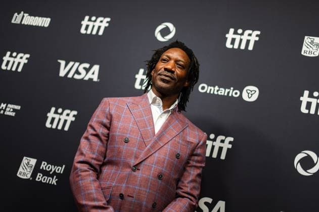 September 5, 2025, Toronto, On, Canada: Arnold Pinnock arrives on the red carpet for Steal Away at the Toronto International Film Festival in Toronto on Friday, September 5, 2025. Toronto Canada  - ZUMAc35_ 20250905_zaf_c35_109 Copyright: xLauraxProctorx