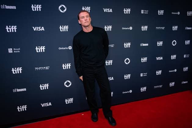 September 5, 2025, Toronto, On, Canada: Sam Worthington walks the red carpet at the premiere of Fuze at the Toronto International Film Festival, in Toronto on Friday, September 5, 2025. Toronto Canada  - ZUMAc35_ 20250905_zaf_c35_131 Copyright: xArlynxMcadoreyx