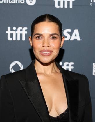 2025 Toronto International Film Festival - The Lost Bus Premiere America Ferrera attends the premiere of The Lost Bus during the 2025 Toronto International Film Festival at Princess of Wales Theatre on September 05, 2025 in Toronto, Ontario. Toronto Princess of Wales Theatre ON Canada Copyright: xPicjer imageSPACEx
