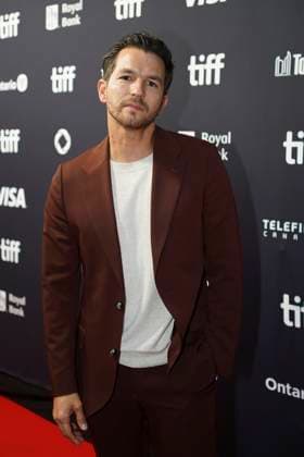 September 5, 2025, Toronto, Ontario, Canada: Matteo SImon attends the red carpet for the Ã¢â‚¬ËœSteal AwayÃ¢â‚¬â ¢ premiere during the 2025 Toronto International Film Festival at Royal Alexandra Theatre. on September 5, 2025 in Toronto, Canada. Toronto Canada - ZUMAe321 20250905_zea_e321_261 Copyright: xLeonardoxRamirezx